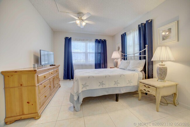 Foto del edificio - 1801 Ocean Dr