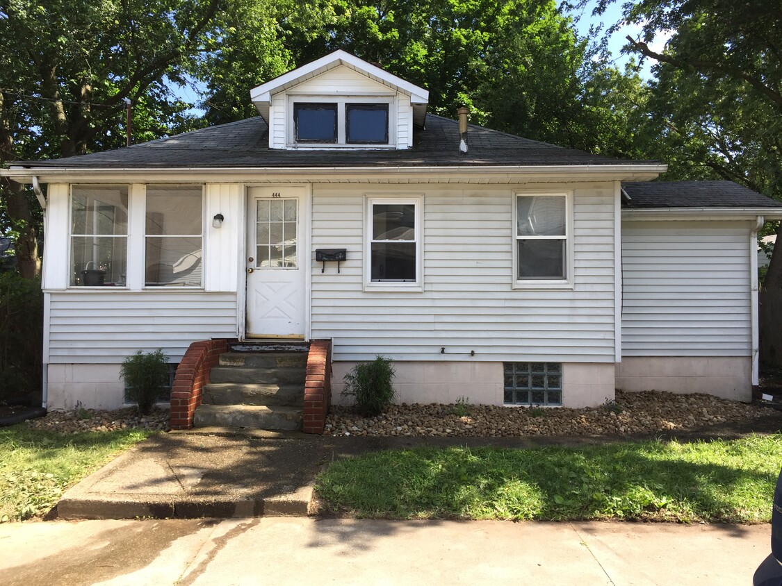 Foto principal - 444 W Wilbeth Rd