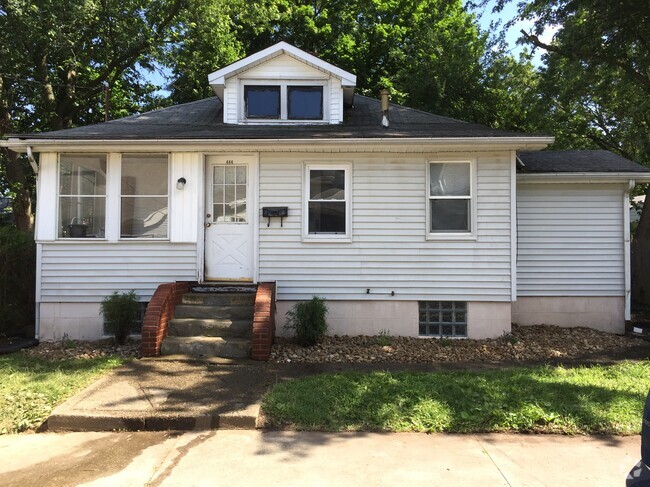 Building Photo - 444 W Wilbeth Rd