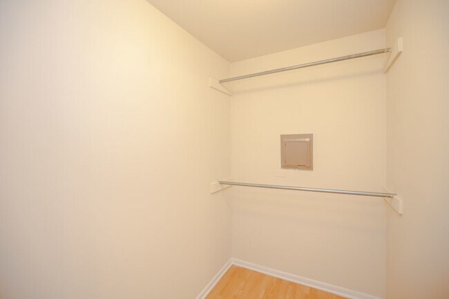 Foto del edificio - 1504 N Dearborn Pkwy