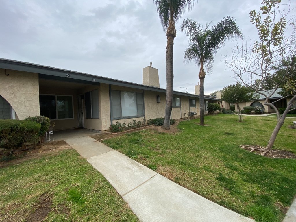 Primary Photo - Modern 2 Bed, 2 Bath Condo with Prime Rive...