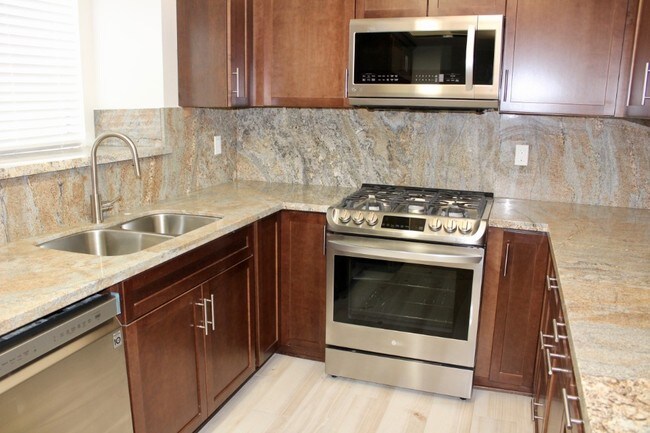 Building Photo - 2102 Neilson Way