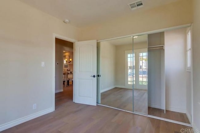 Foto del edificio - 2877 Collier Ave