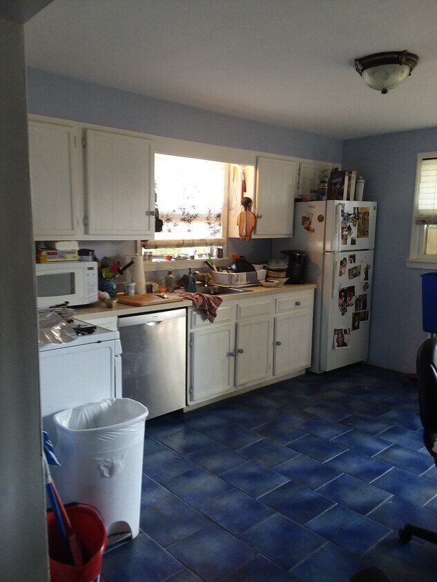 178 Lockwood Ave, Stamford, CT 06902 Apartments in Stamford, CT