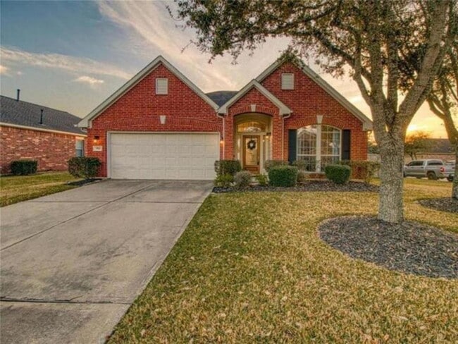 Building Photo - 1902 Lantana Spring Ln