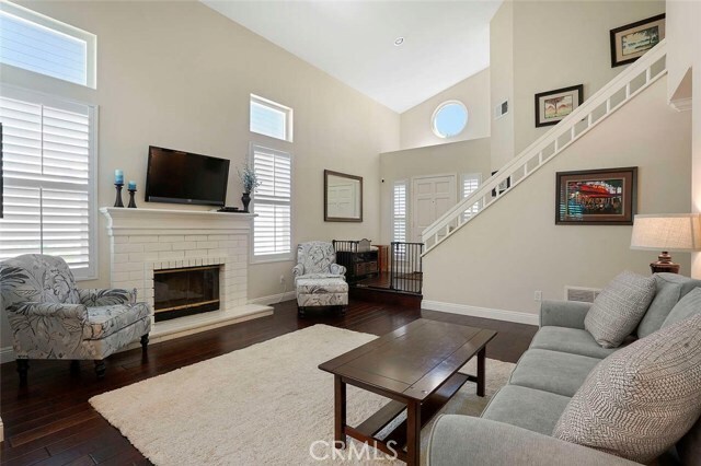 Building Photo - 75 Oakcliff Dr