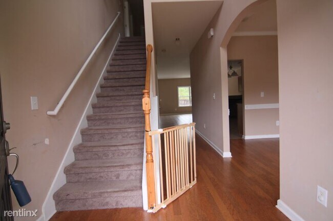 Foto del edificio - 4 br, 2.5 bath House - 370 Mary Hill Ln