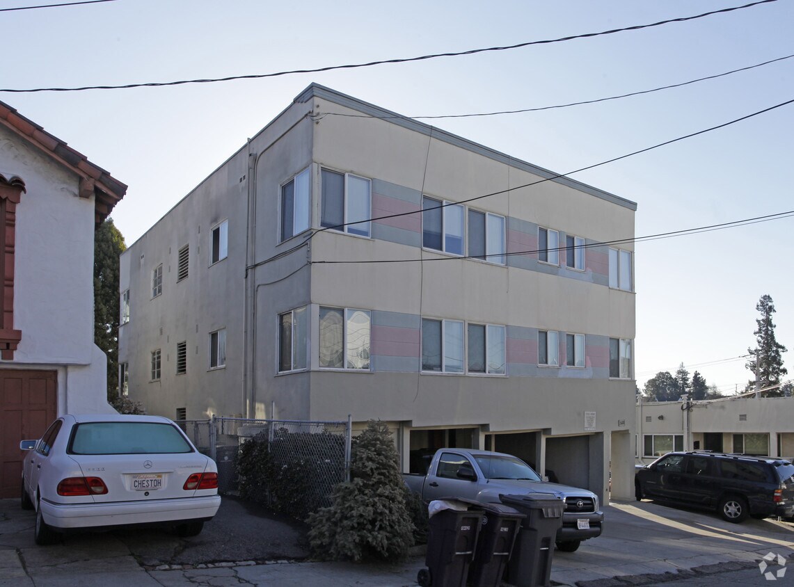 Building Photo - 3520 Brighton Ave