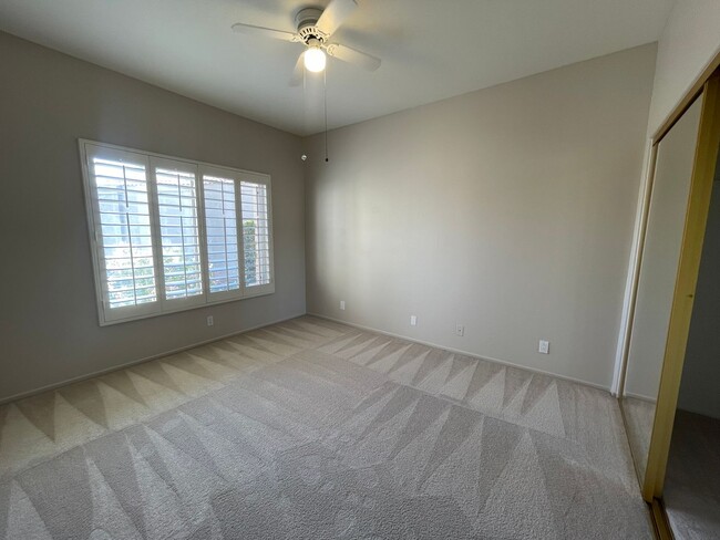 Foto del edificio - COMING SOON ! LOVELY 3 Bedroom/ 2 Bathroom Home in Laguna De La Paz!