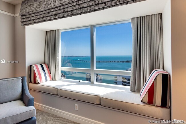 Foto del edificio - 1435 Brickell Ave