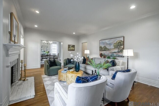 Foto del edificio - 2221 Olive St