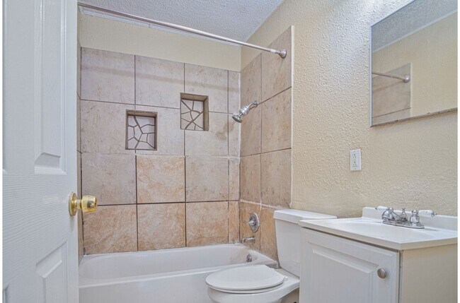 Foto del edificio - Don't Miss This Relaxing 3BR/1BA Home Near...