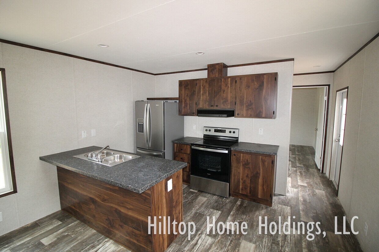 Primary Photo - 31 Hilltop Rd