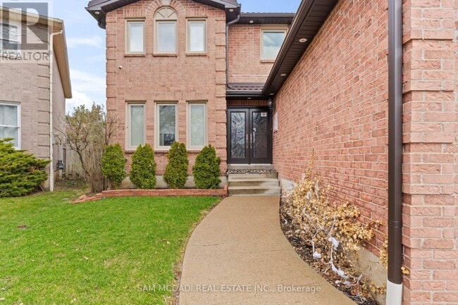 Building Photo - 1527 Chiddingstone Cir