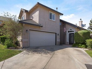 Building Photo - 1601 Barkley Ln