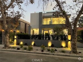 Building Photo - 6430 Drexel Ave