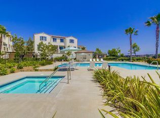 Building Photo - 2 Bedroom Oceanside Condo in Gated Community