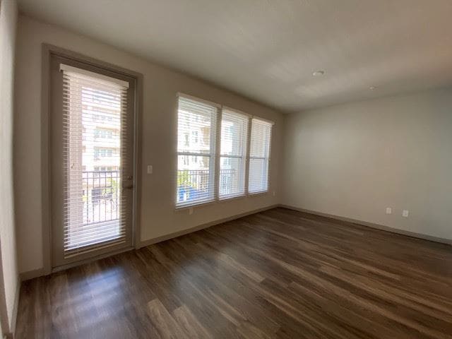 Building Photo - 100 E Packwood Ave