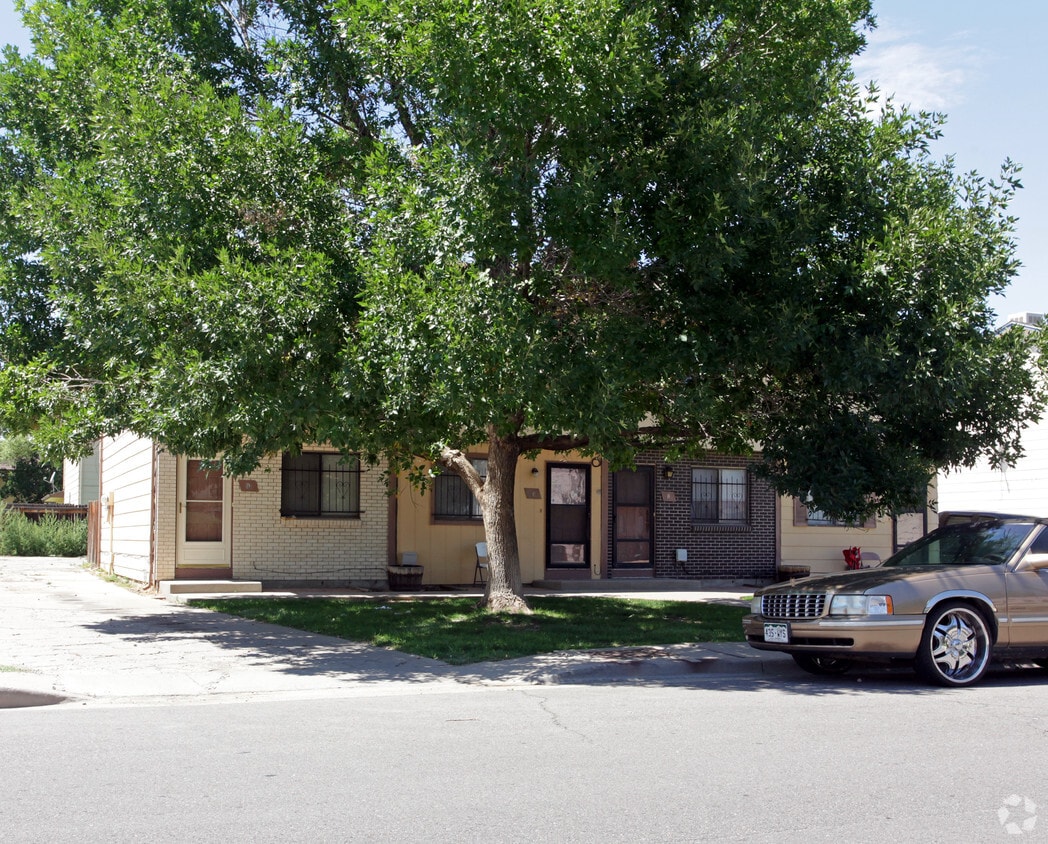 Building Photo - 13 Royal Crest Dr