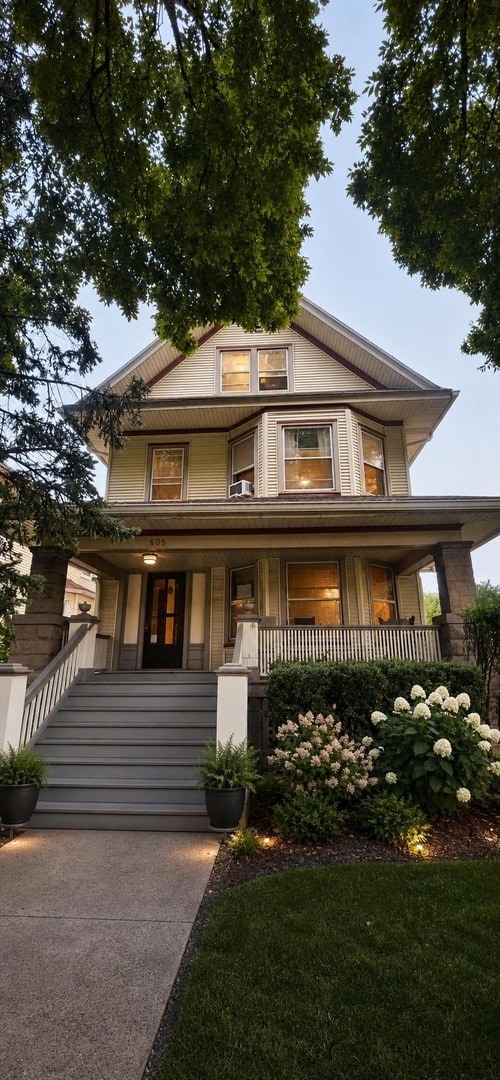 Building Photo - 608 S Grove Ave