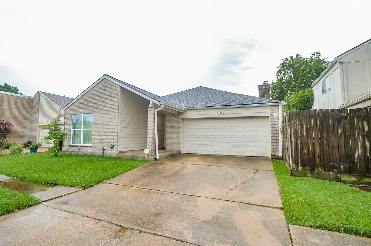 Primary Photo - 7703 Quail Meadow Dr
