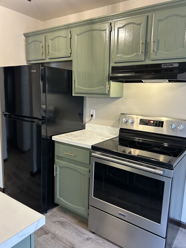 Foto del edificio - 2125 Camelot Court