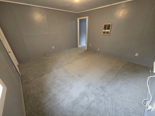 Living Room - 2079 Tuskegee Rd