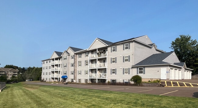 Building Photo - 39 Pleasant Street