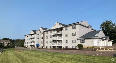 Building Photo - 39 Pleasant Street