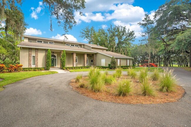 Foto del edificio - 12151 Walker Pond Rd