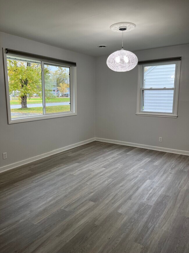 Foto del edificio - 1225 Stony Point Rd