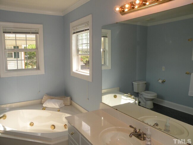 Building Photo - 3821 Wellington Ridge Loop