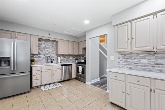 Foto del edificio - 33W067 Bonnie St