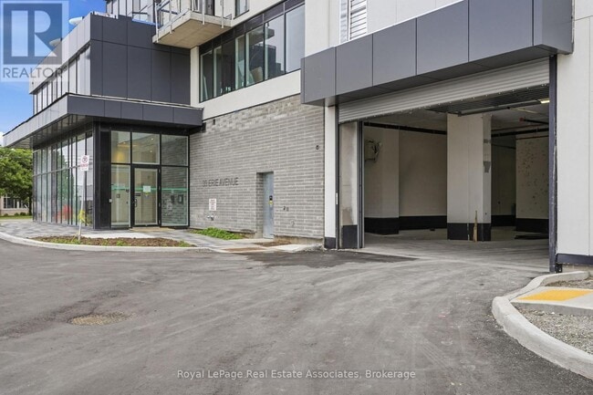 Building Photo - 33 Erie Ave