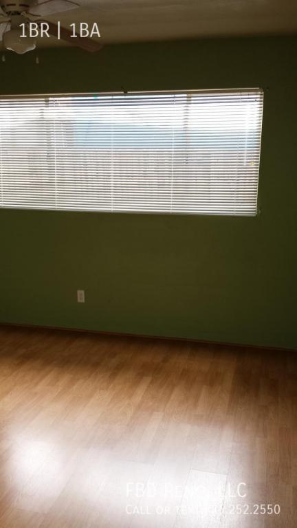 Building Photo - 115 Martin St