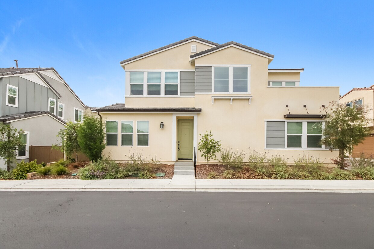 2317 Atlas Ct, Spring Valley, CA 91977 House Rental in Spring Valley, CA