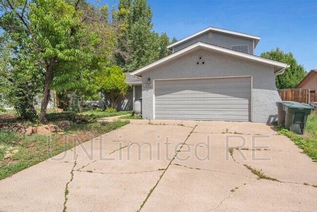 Building Photo - 3030 W Wilson Dr