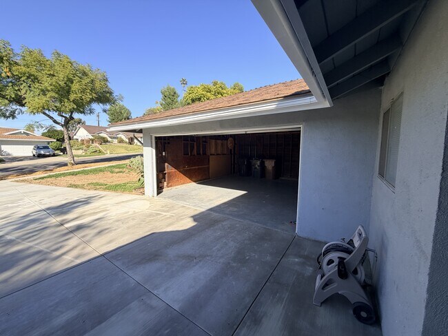 Foto del edificio - 1624 Mimosa Pl