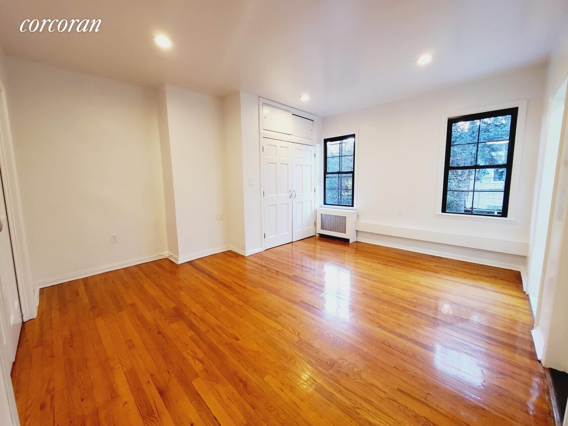 33 Newel St, Brooklyn, NY 11222 Apartment for Rent in Brooklyn, NY