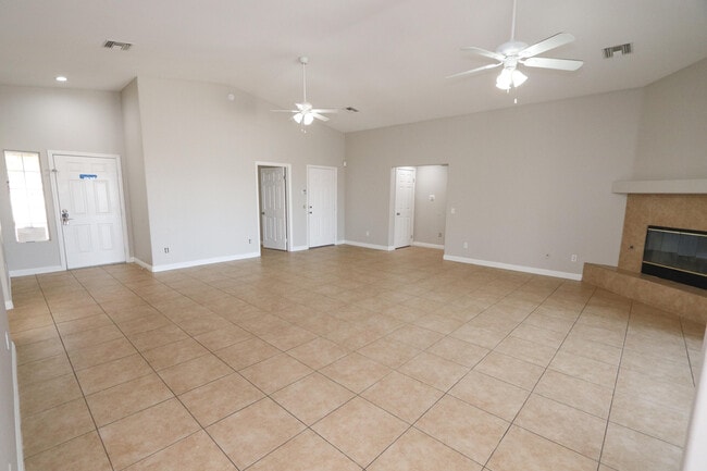 Building Photo - 66617 San Diego Dr