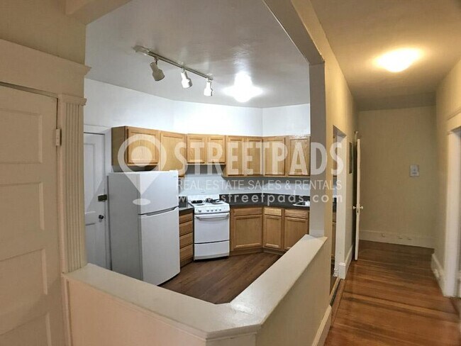 Building Photo - 2 bedroom in Brookline MA 02446