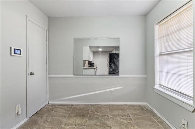 Foto del edificio - 7182 Hickory St