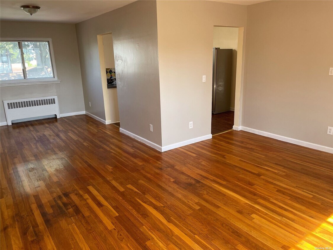 1230 Theodora St, Elmont, NY 11003 House Rental in Elmont, NY