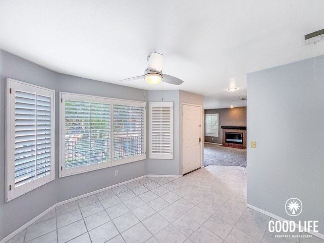 Building Photo - Spacious 2B/2BA Rancho Bernardo Condo with Balcony, W/D & Pool Access