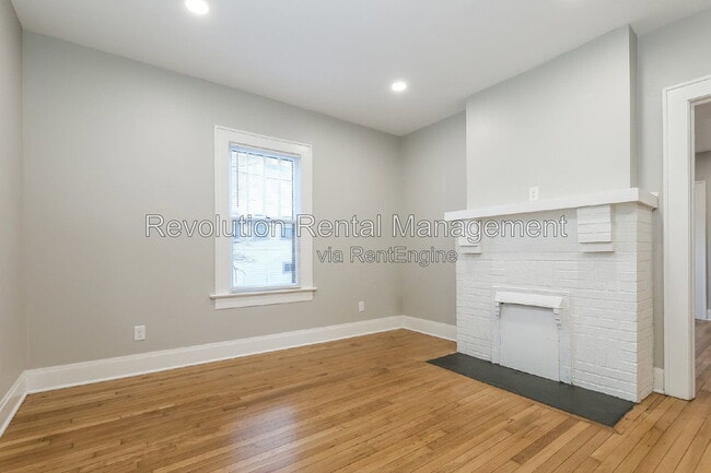Photo - 2034 Cambridge Avenue Apartment