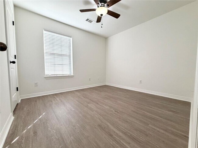 Foto del edificio - 2912 S D Pl