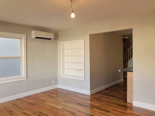 Building Photo - 1536 Asbury Ave