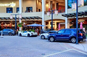 Building Photo - 559 Beachwalk Cir