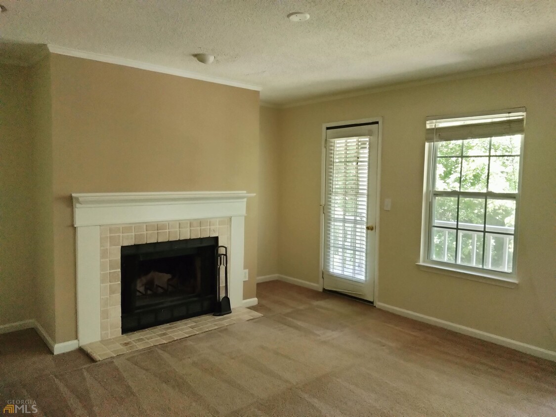 Primary Photo - 330 Teal Ct
