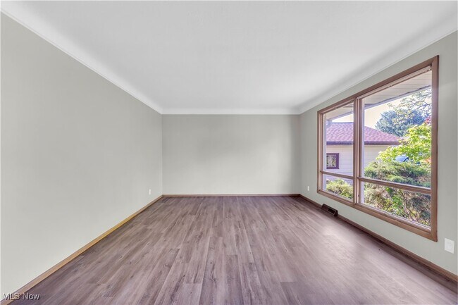 Foto del edificio - 3460 Hetzel Dr